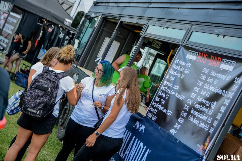 První den na Footfestu vystoupili Škwor, Doga, Traktor nebo Dymytry