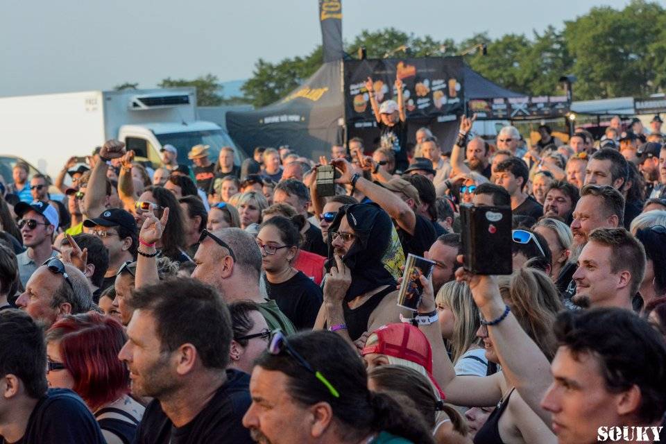 První den na Footfestu vystoupili Škwor, Doga, Traktor nebo Dymytry