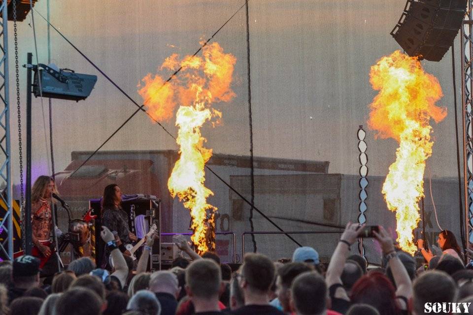 První den na Footfestu vystoupili Škwor, Doga, Traktor nebo Dymytry