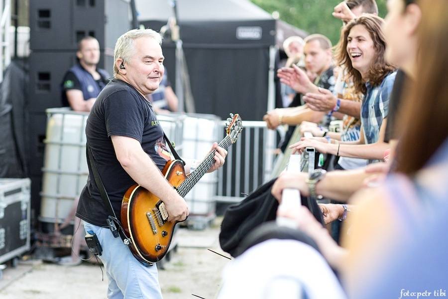 Létofest v Českých Budějovicích odstartoval s Monkey Business, Mig 21, Pražským výběrem nebo Mandrage