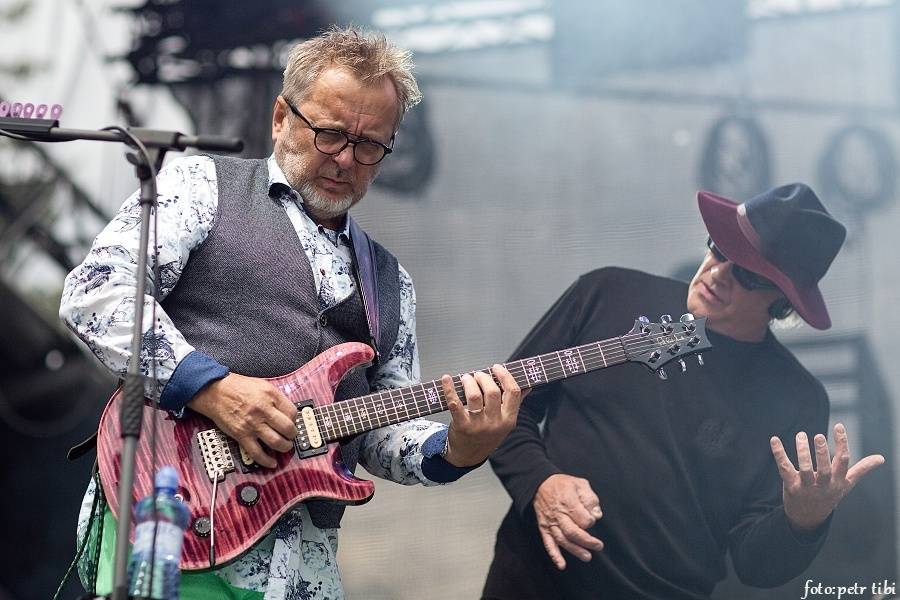 Létofest v Českých Budějovicích odstartoval s Monkey Business, Mig 21, Pražským výběrem nebo Mandrage