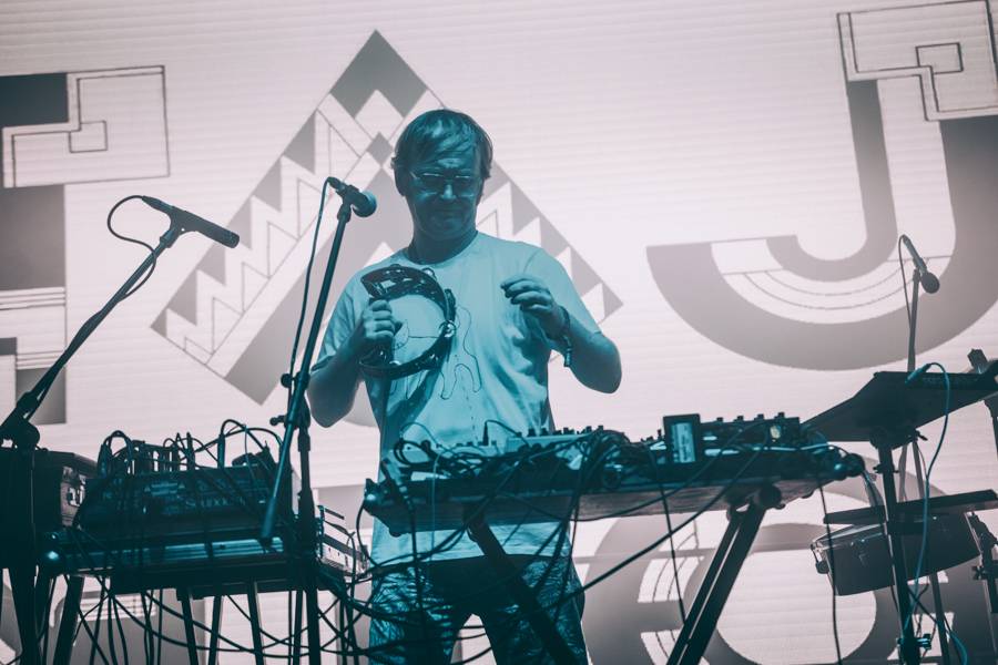 Třetí den Colours of Ostrava rozproudili Shaka Ponk, vystoupili i John Butler Trio nebo Years And Years