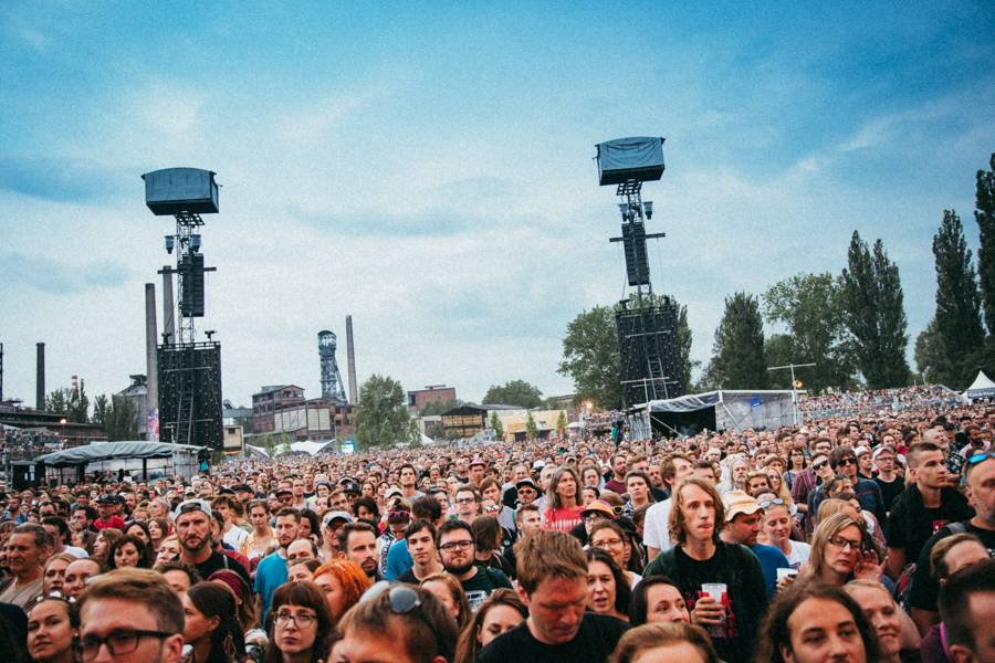 Třetí den Colours of Ostrava rozproudili Shaka Ponk, vystoupili i John Butler Trio nebo Years And Years