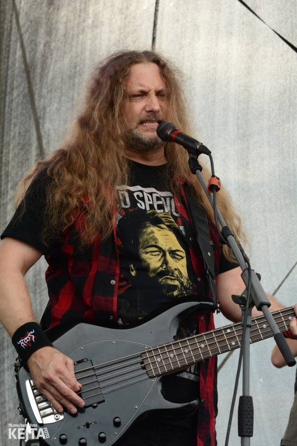 Toy Dolls, Olympic, Fast Food Orchestra i Visací zámek se předvedli v druhý den Footfestu