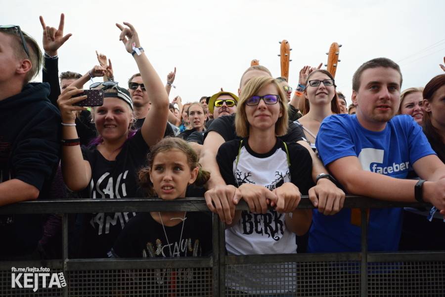 Toy Dolls, Olympic, Fast Food Orchestra i Visací zámek se předvedli v druhý den Footfestu