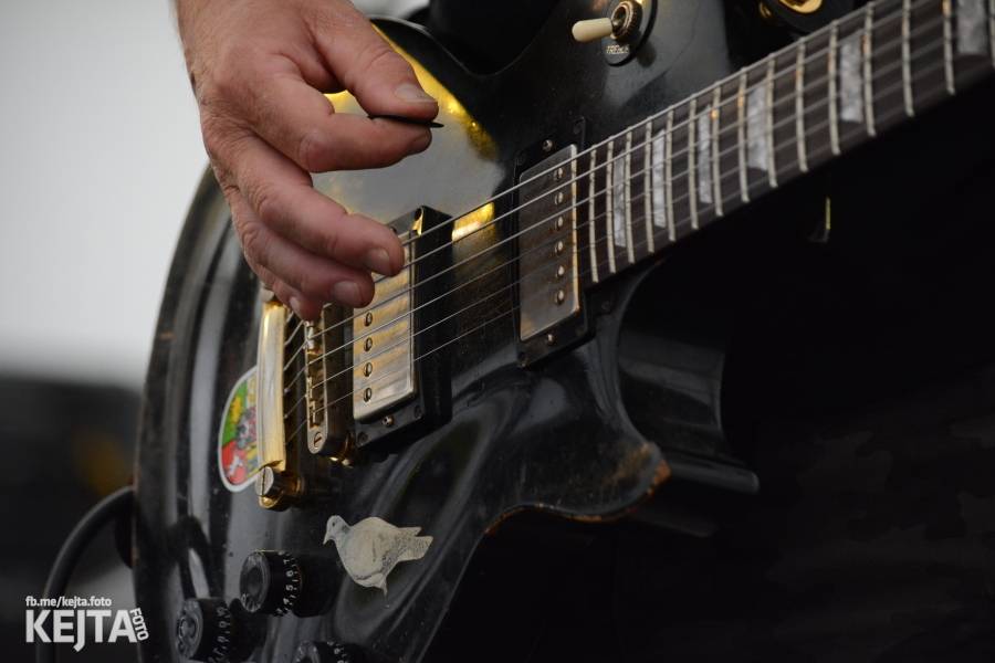 Toy Dolls, Olympic, Fast Food Orchestra i Visací zámek se předvedli v druhý den Footfestu