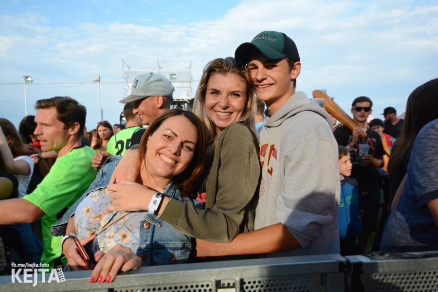 Toy Dolls, Olympic, Fast Food Orchestra i Visací zámek se předvedli v druhý den Footfestu