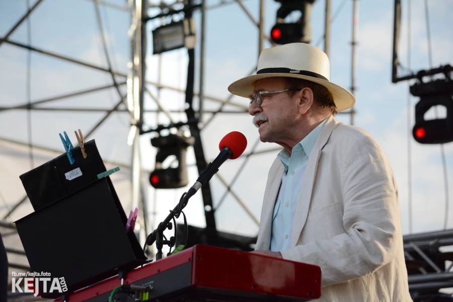 Toy Dolls, Olympic, Fast Food Orchestra i Visací zámek se předvedli v druhý den Footfestu