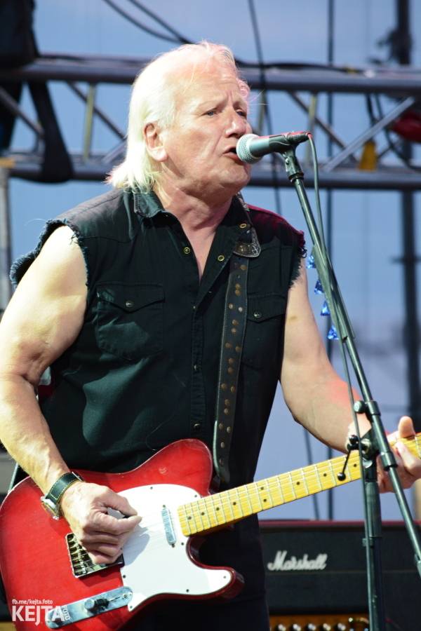 Toy Dolls, Olympic, Fast Food Orchestra i Visací zámek se předvedli v druhý den Footfestu