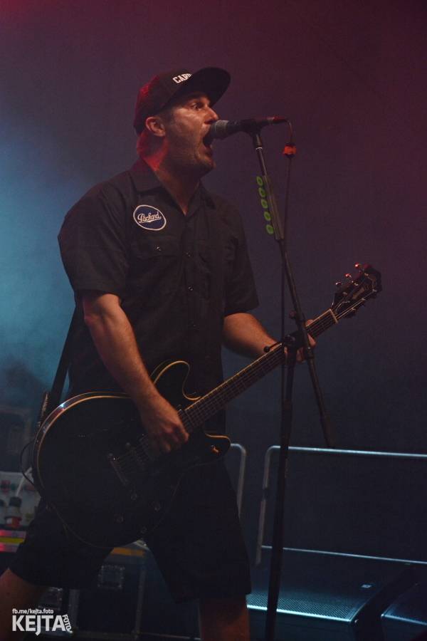 Toy Dolls, Olympic, Fast Food Orchestra i Visací zámek se předvedli v druhý den Footfestu