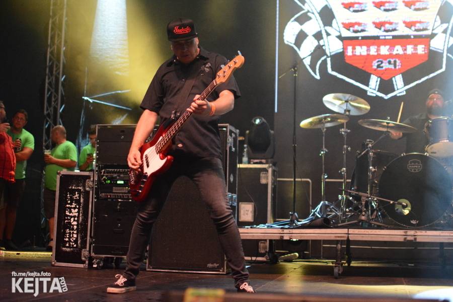 Toy Dolls, Olympic, Fast Food Orchestra i Visací zámek se předvedli v druhý den Footfestu