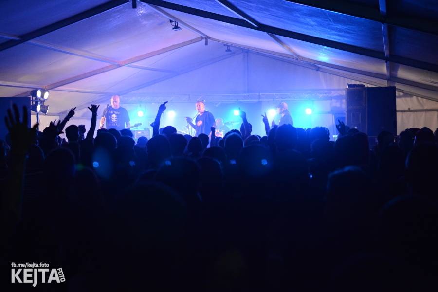 Toy Dolls, Olympic, Fast Food Orchestra i Visací zámek se předvedli v druhý den Footfestu