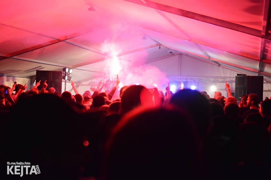 Toy Dolls, Olympic, Fast Food Orchestra i Visací zámek se předvedli v druhý den Footfestu