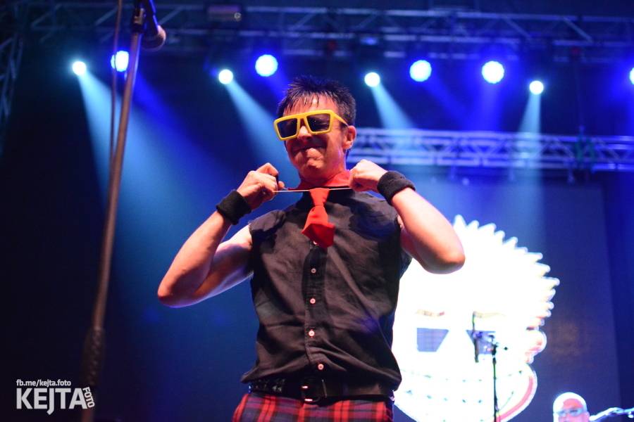 Toy Dolls, Olympic, Fast Food Orchestra i Visací zámek se předvedli v druhý den Footfestu