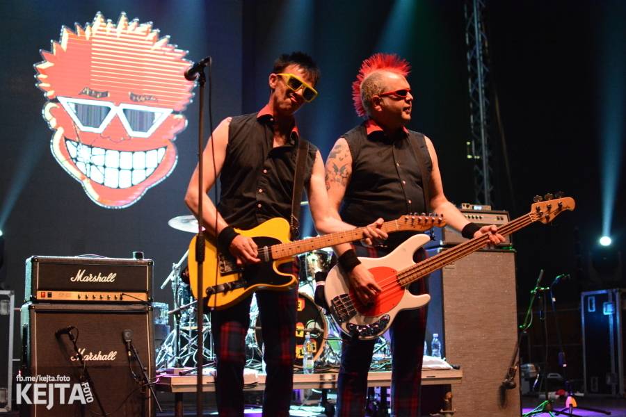 Toy Dolls, Olympic, Fast Food Orchestra i Visací zámek se předvedli v druhý den Footfestu