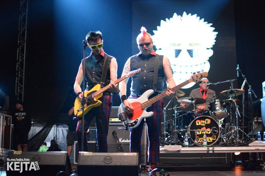 Toy Dolls, Olympic, Fast Food Orchestra i Visací zámek se předvedli v druhý den Footfestu