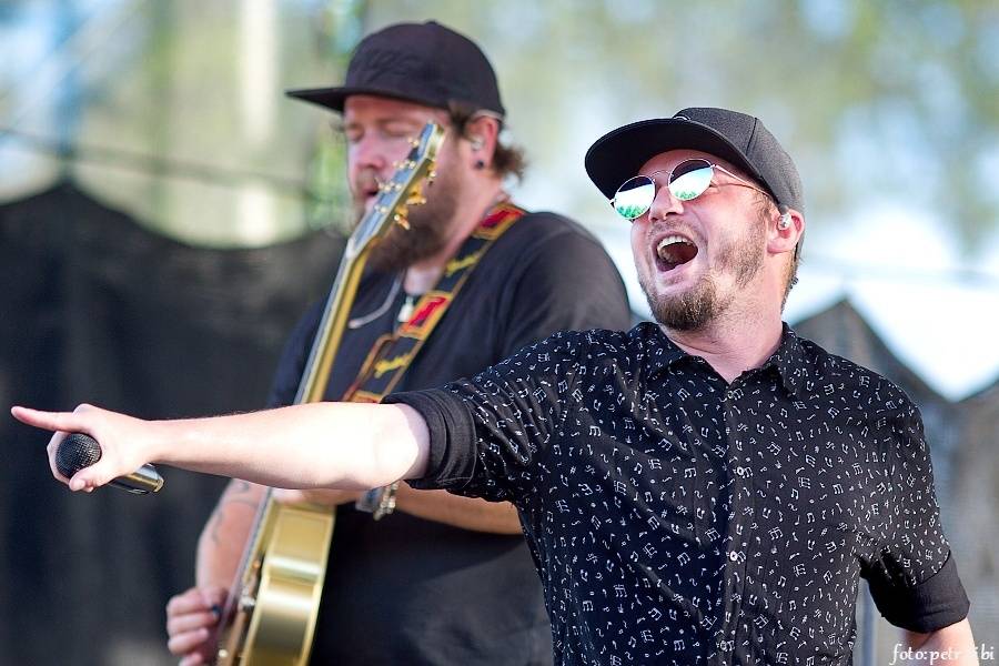 Druhý den Létofestu v Českých Budějovicích: Marek Ztracený, Wanastowi Vjecy, Aneta Langerová a na závěr Divokej Bill