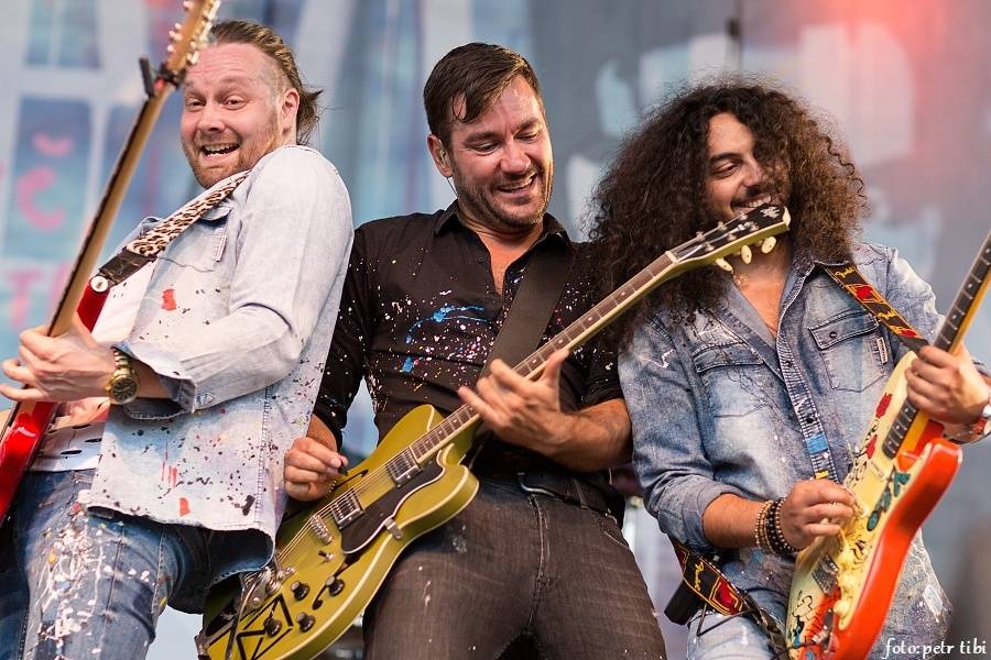 Druhý den Létofestu v Českých Budějovicích: Marek Ztracený, Wanastowi Vjecy, Aneta Langerová a na závěr Divokej Bill