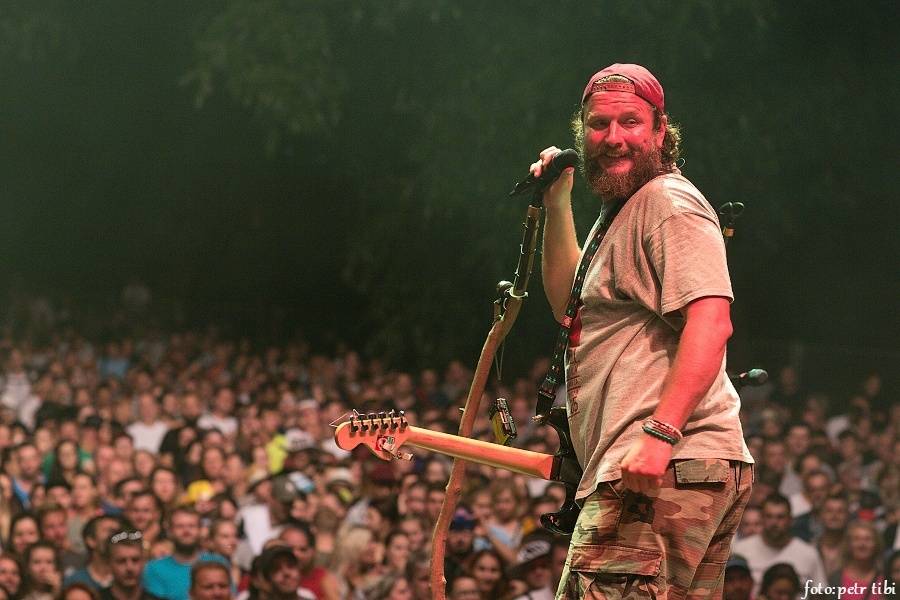 Druhý den Létofestu v Českých Budějovicích: Marek Ztracený, Wanastowi Vjecy, Aneta Langerová a na závěr Divokej Bill