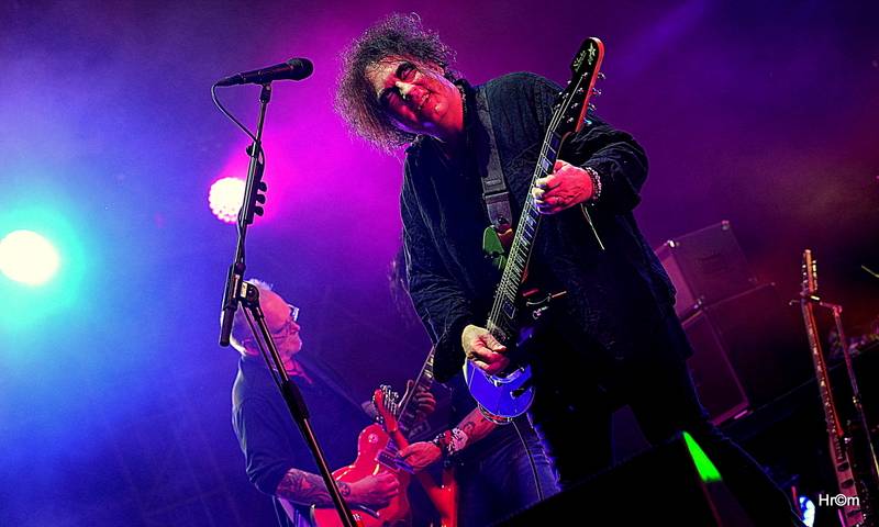 Závěr Colours Of Ostrava se nesl v režii The Cure