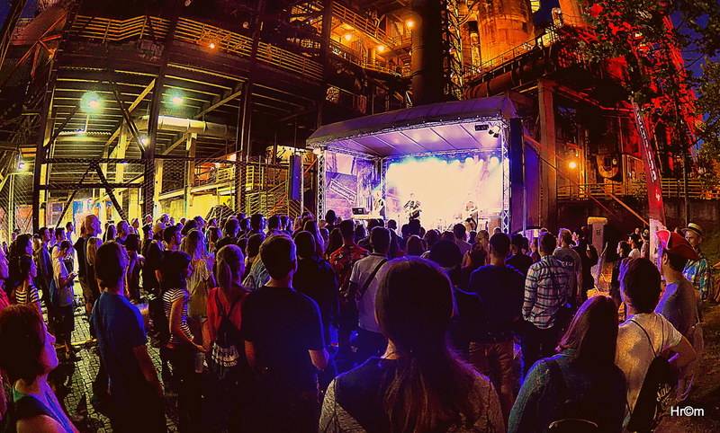 Závěr Colours Of Ostrava se nesl v režii The Cure