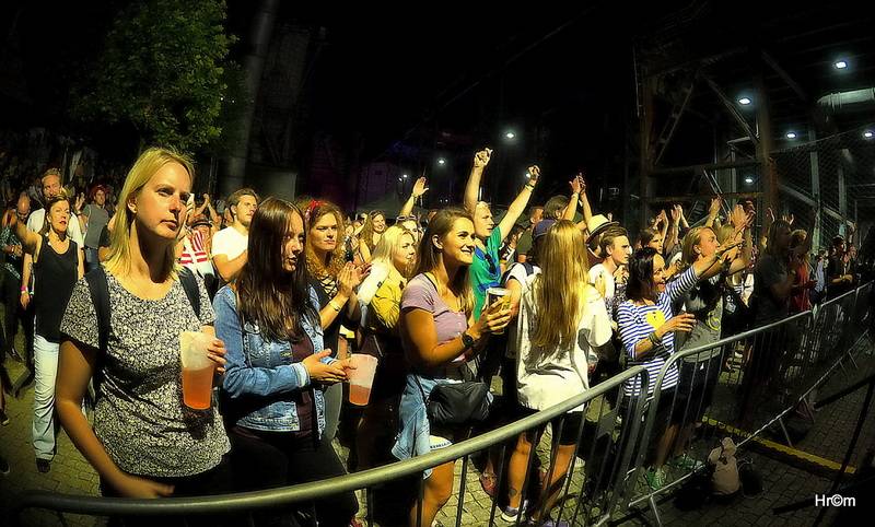 Závěr Colours Of Ostrava se nesl v režii The Cure