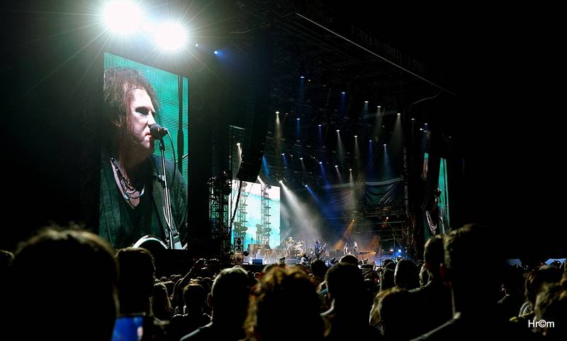 Závěr Colours Of Ostrava se nesl v režii The Cure