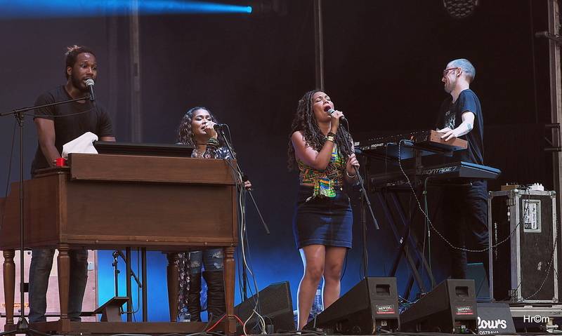 Závěr Colours Of Ostrava se nesl v režii The Cure