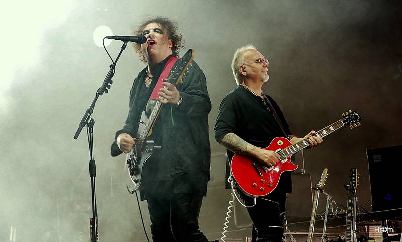 Závěr Colours Of Ostrava se nesl v režii The Cure