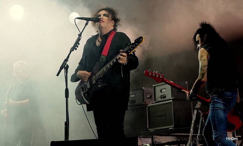 Závěr Colours Of Ostrava se nesl v režii The Cure