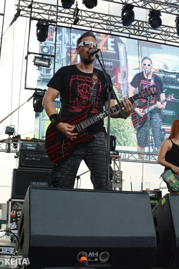 Ska-P, Horkýže slíže, Mig 21 nebo David Koller ozdobili poslední den FootFestu