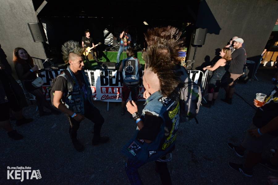 Visací zámek a Nežfaleš rozvášnili pražskou Modrou Vopici