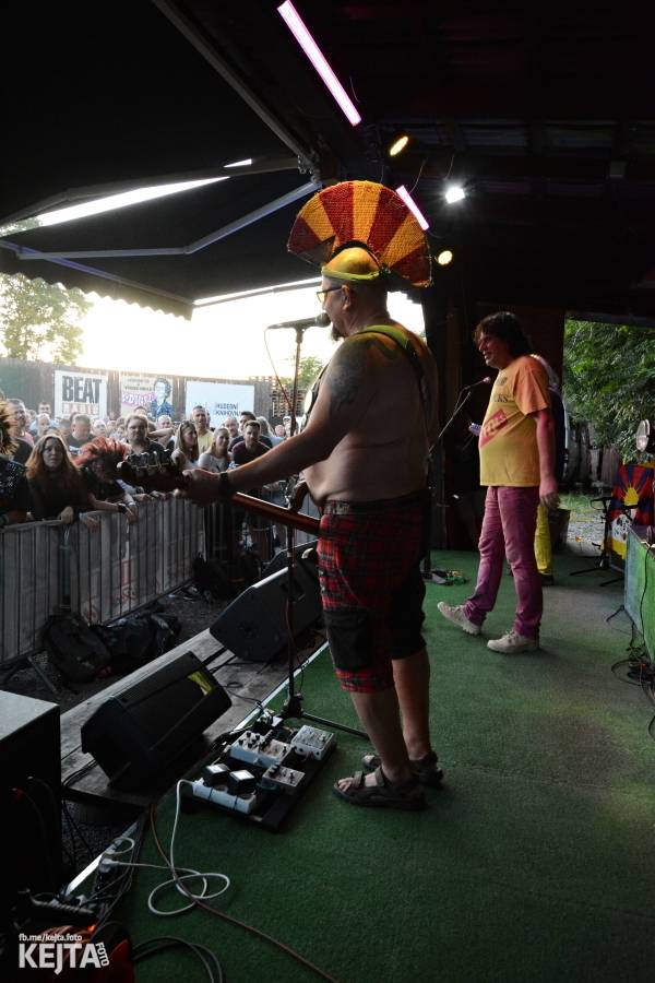 Visací zámek a Nežfaleš rozvášnili pražskou Modrou Vopici