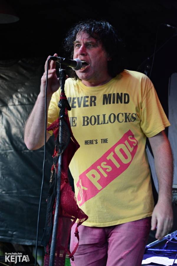 Visací zámek a Nežfaleš rozvášnili pražskou Modrou Vopici