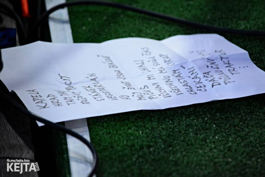 Visací zámek a Nežfaleš rozvášnili pražskou Modrou Vopici