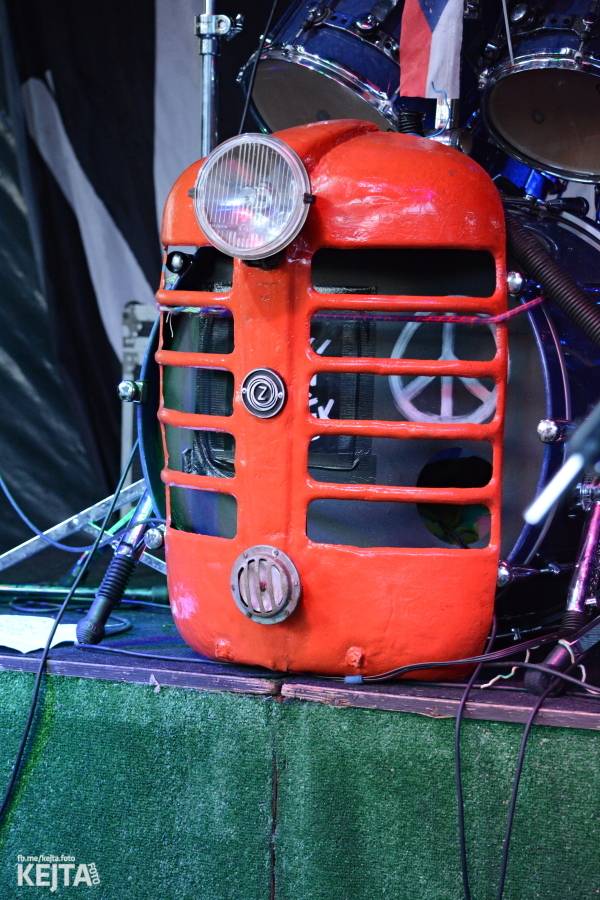 Visací zámek a Nežfaleš rozvášnili pražskou Modrou Vopici