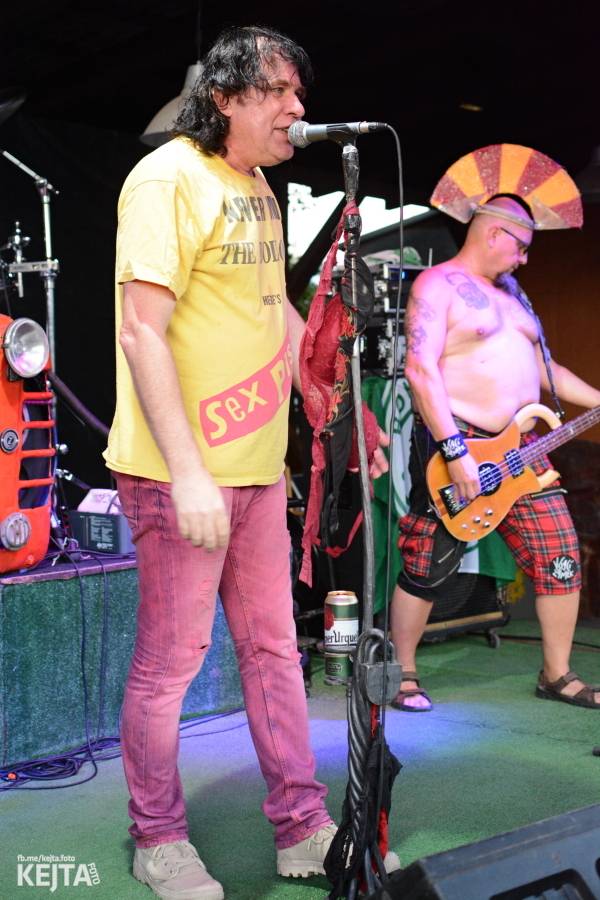 Visací zámek a Nežfaleš rozvášnili pražskou Modrou Vopici