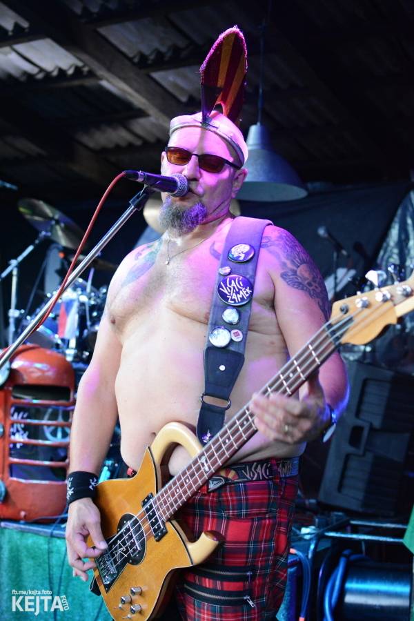 Visací zámek a Nežfaleš rozvášnili pražskou Modrou Vopici