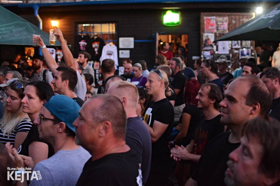 Visací zámek a Nežfaleš rozvášnili pražskou Modrou Vopici