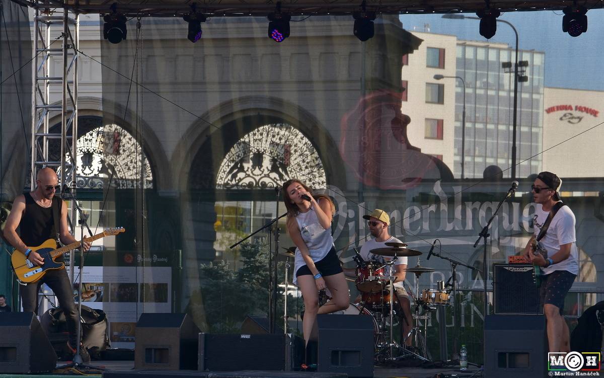 Léto v Prazdroji v Plzni přivítalo Kurtizány z 25. Avenue