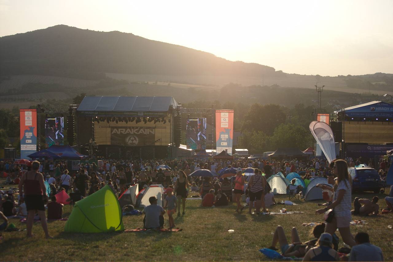 Hrady CZ na Švihově: V pátek vystoupili Anna K. i Michal Hrůza, Rybičky 48 zapálili ohně a Mydy Rabycad ukázali energii