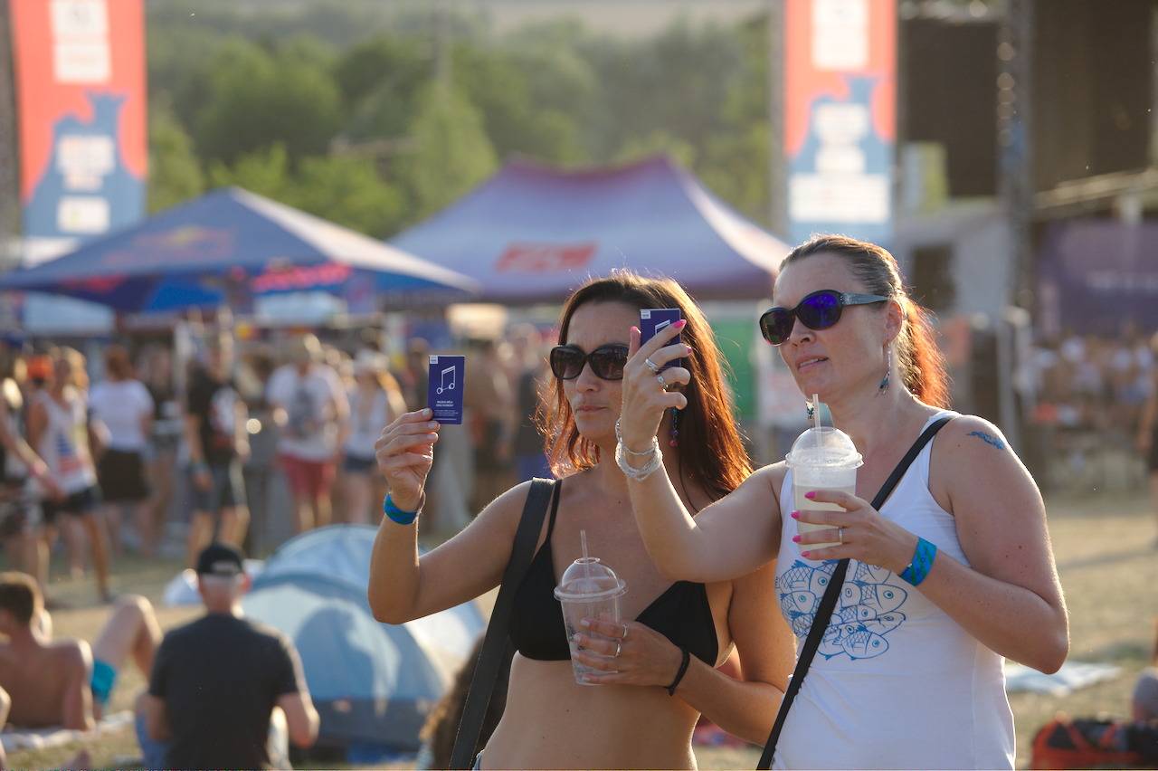 Hrady CZ na Švihově: V pátek vystoupili Anna K. i Michal Hrůza, Rybičky 48 zapálili ohně a Mydy Rabycad ukázali energii