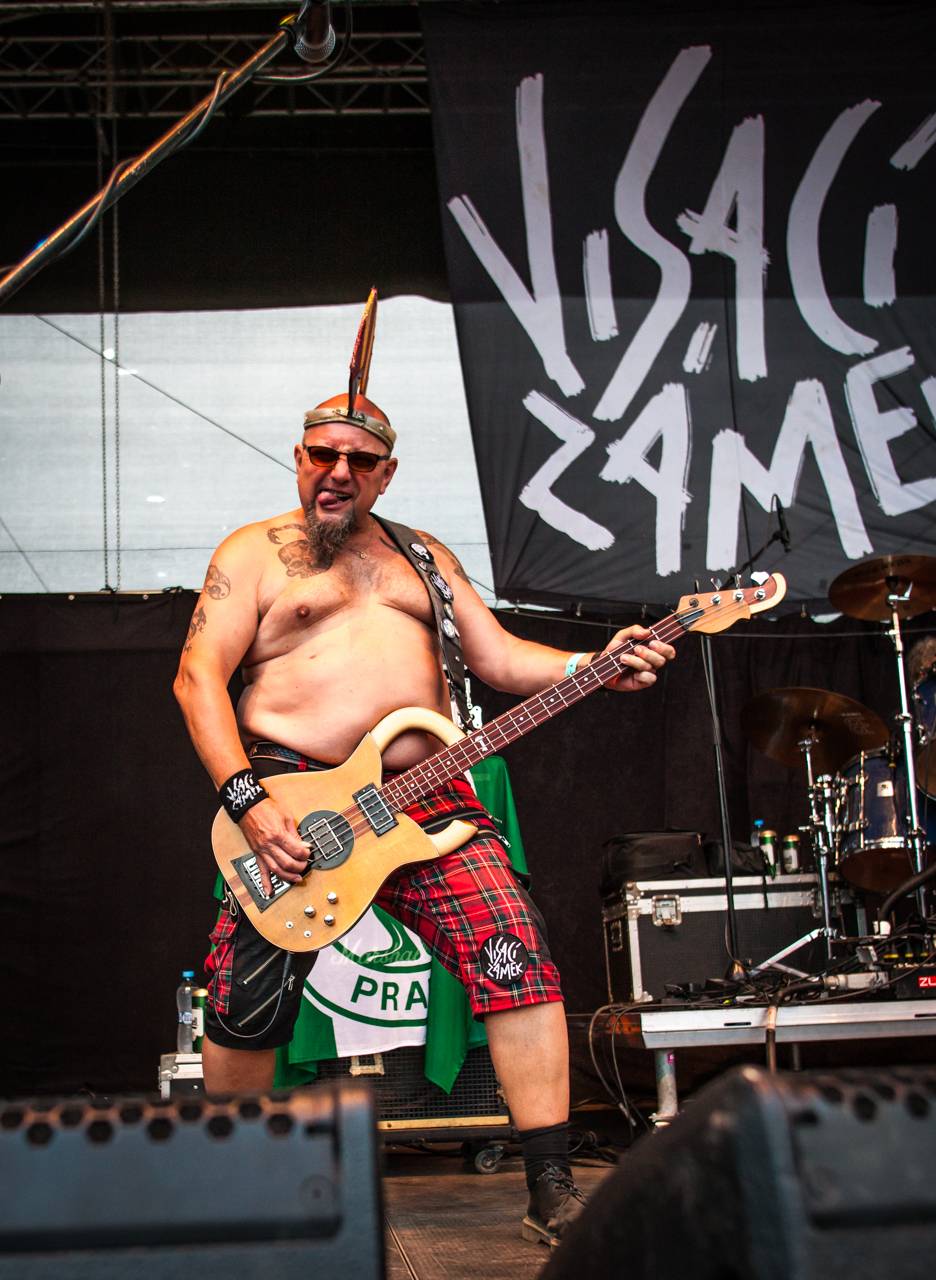 Hrady CZ na Švihově: V sobotu vystoupili No Name, Mirai, Wohnout, PSH, Dymytry i Kryštof