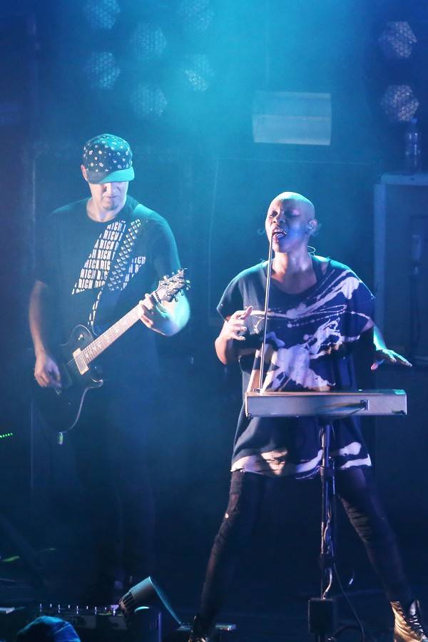Skunk Anansie proměnili bratislavský klub v saunu