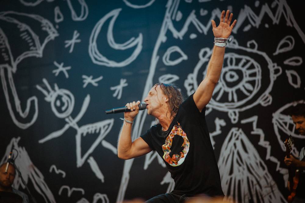 Druhý den Létofestu v Olomouci: Hlavními hvězdami byli Wanastowi Vjecy a Divokej Bill