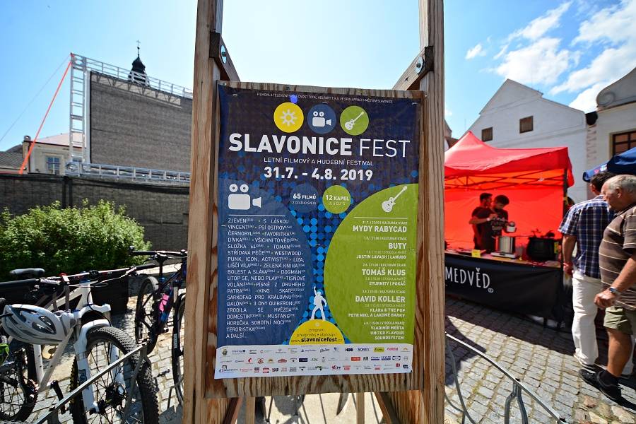 Slavonice Fest má za sebou šestý ročník. Zahráli Tomáš Klus, Buty, Pokáč i David Koller