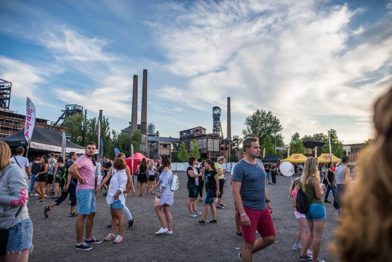 Ostravský Létofest zahájili Mig 21, Pražský výběr, Mandrage i Horkýže Slíže