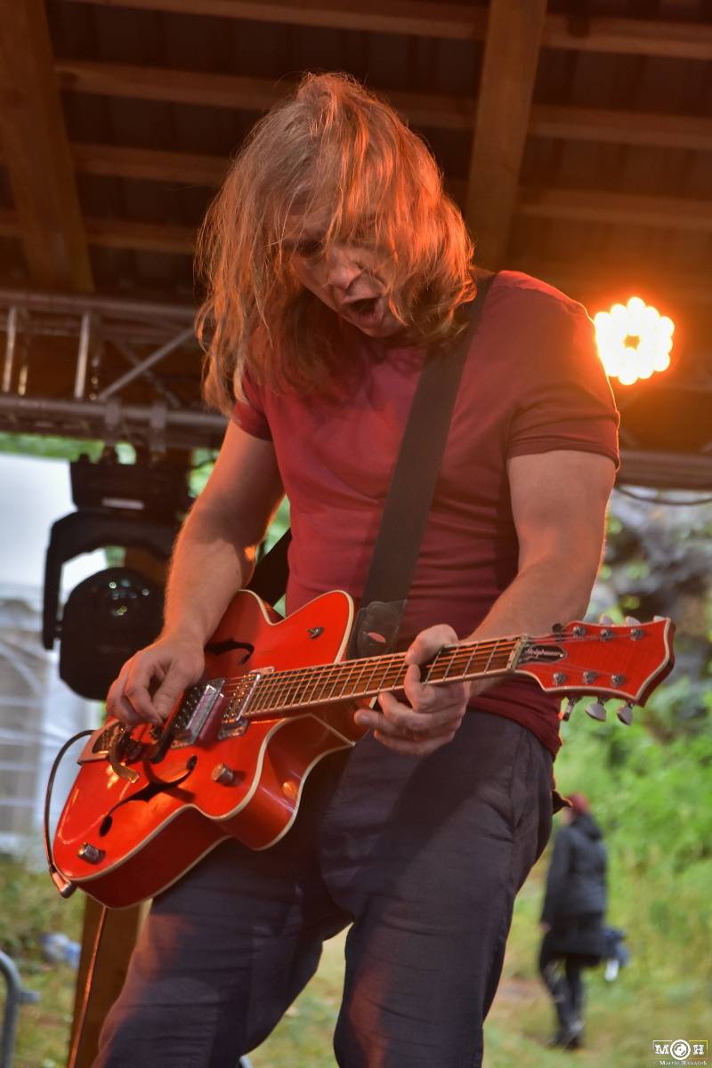 Prasofest č. 7 přivezl pod hrad Vlčtejn Viléma Čoka, Hentai Corporation, Muchu i Totální nasazení