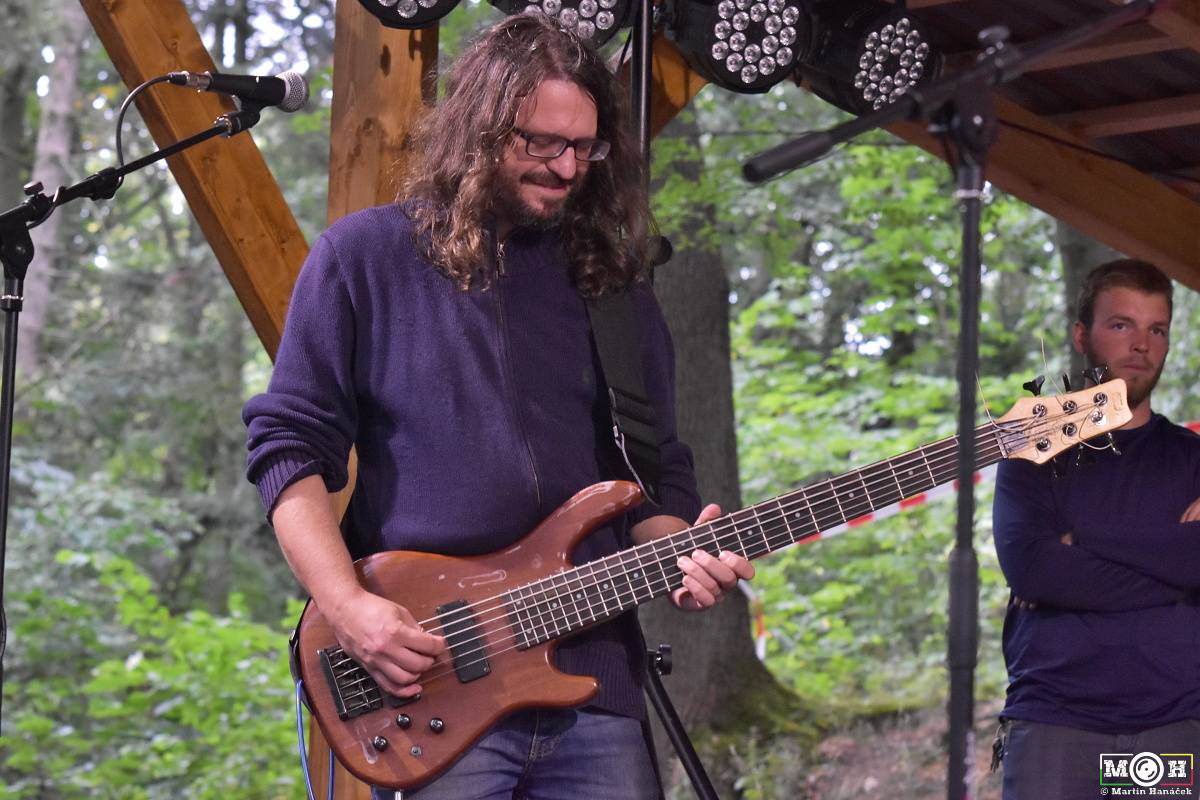 Prasofest č. 7 přivezl pod hrad Vlčtejn Viléma Čoka, Hentai Corporation, Muchu i Totální nasazení
