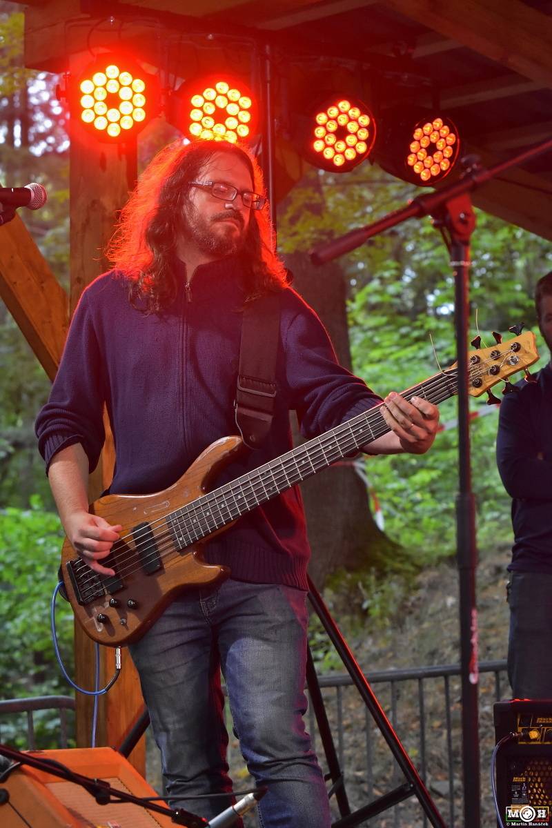 Prasofest č. 7 přivezl pod hrad Vlčtejn Viléma Čoka, Hentai Corporation, Muchu i Totální nasazení